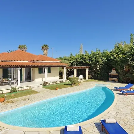 Kefalonia Sleeps 4 With Pool Air Con And Wifi