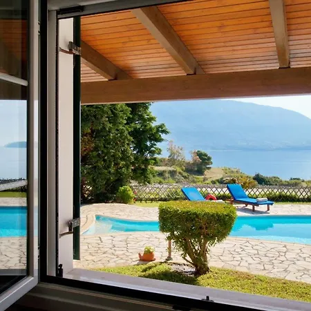Kefalonia Sleeps 4 With Pool Air Con And Wifi Κεφαλονιά