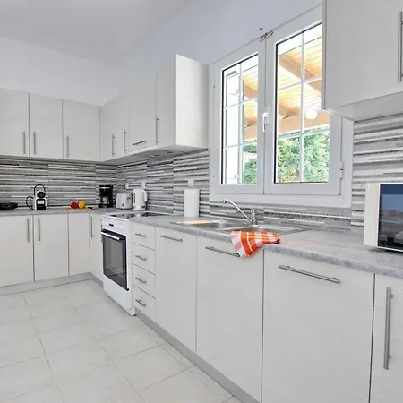 Kefalonia Sleeps 4 With Pool Air Con And Wifi 빌라 *