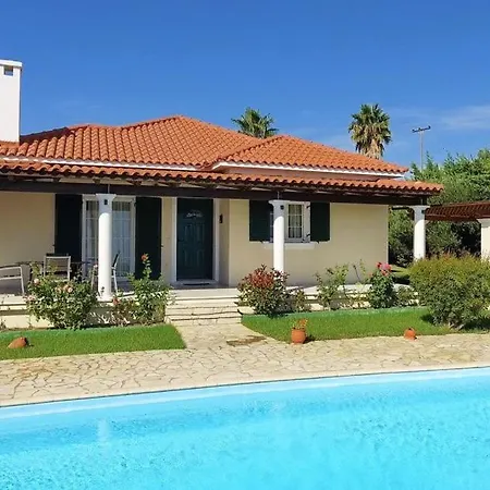 Kefalonia Sleeps 4 With Pool Air Con And Wifi 케팔로니아